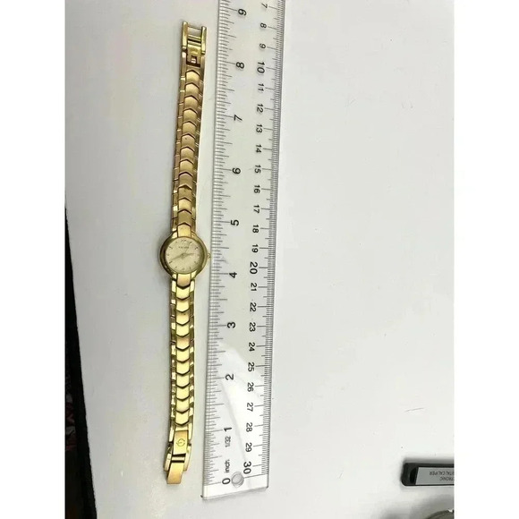 Elgin Gold Tone Watch 22mm EG386 Round Dial Women's WORKS - Picture 10 of 14